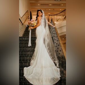 Elegant White Lace Wedding Dress